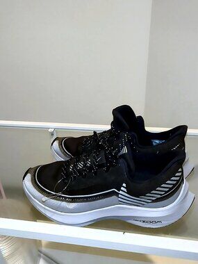 Nike Winflo 6 Shield Women's Running Shoes Black - US 8.5